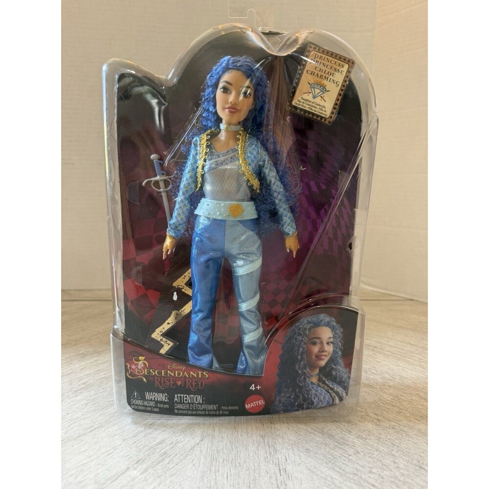 Descendants The Rise of Red Fashion Doll Princess Chloe Charming New HWT88